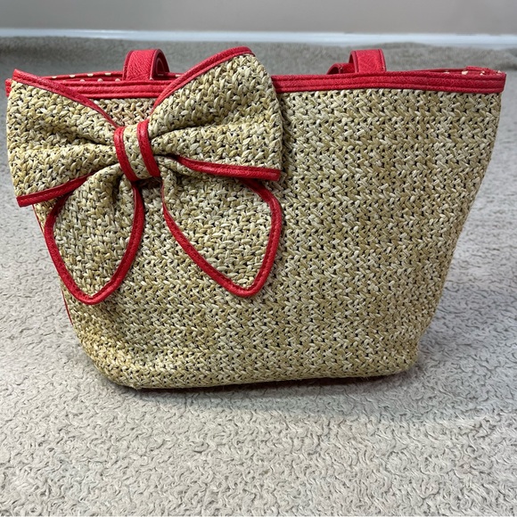 Bueno Handbags - Bueno Woven Basket Hobo Shoulder Bag Red Dot Lining with slide and zips Pockets